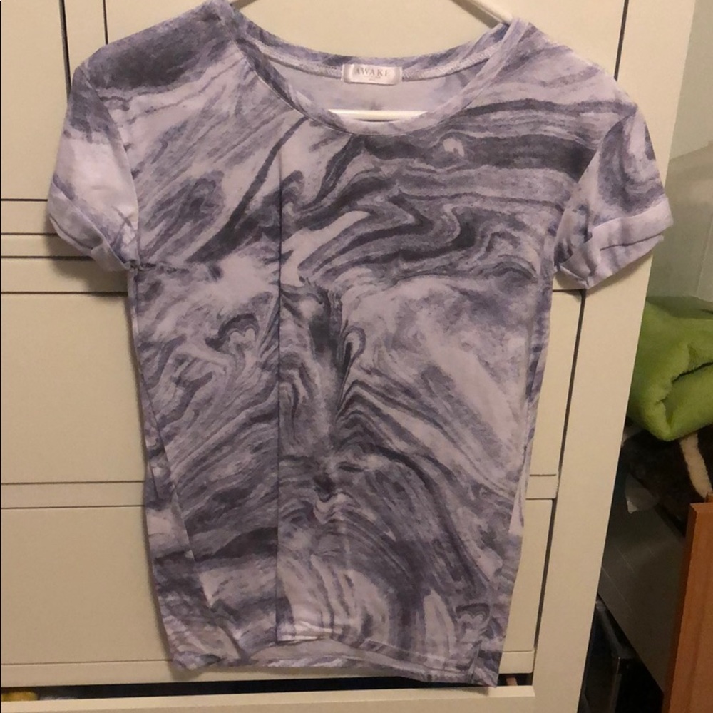 Marble tee